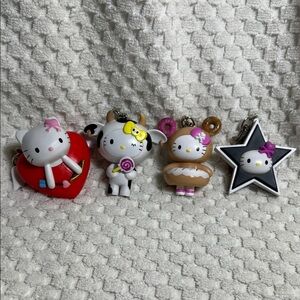 Hello Kitty Keychain Set